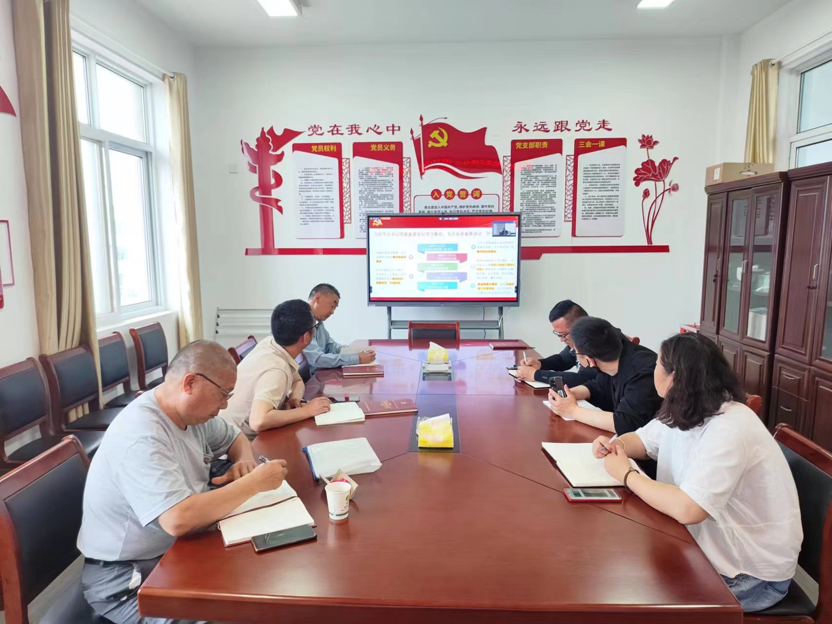 4b82f858-1ee7-4137-aaac-2eaee0614ad2